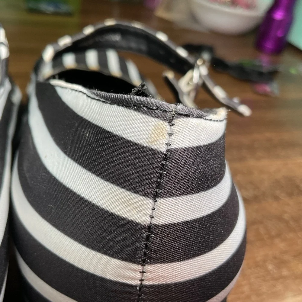 Hot Chocolate Design poison striped mid heels, Us11/HCD41 REMOVED ACCESSORIES - Picture 5 of 14